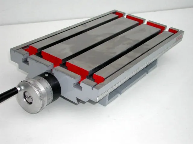 240-1000mm Kreuztische